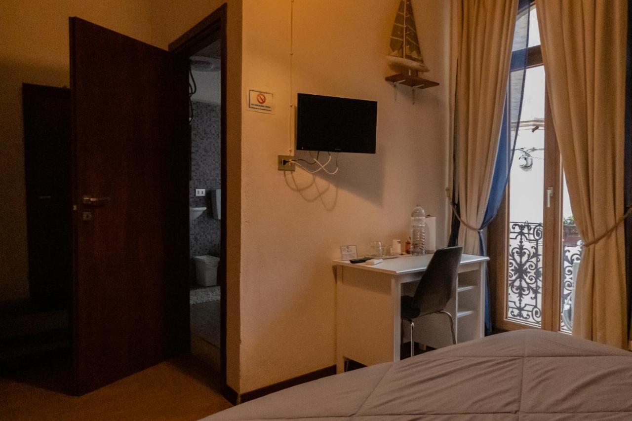 Bed and Breakfast Passaggio A Sud Ovest Iglesias Exterior foto